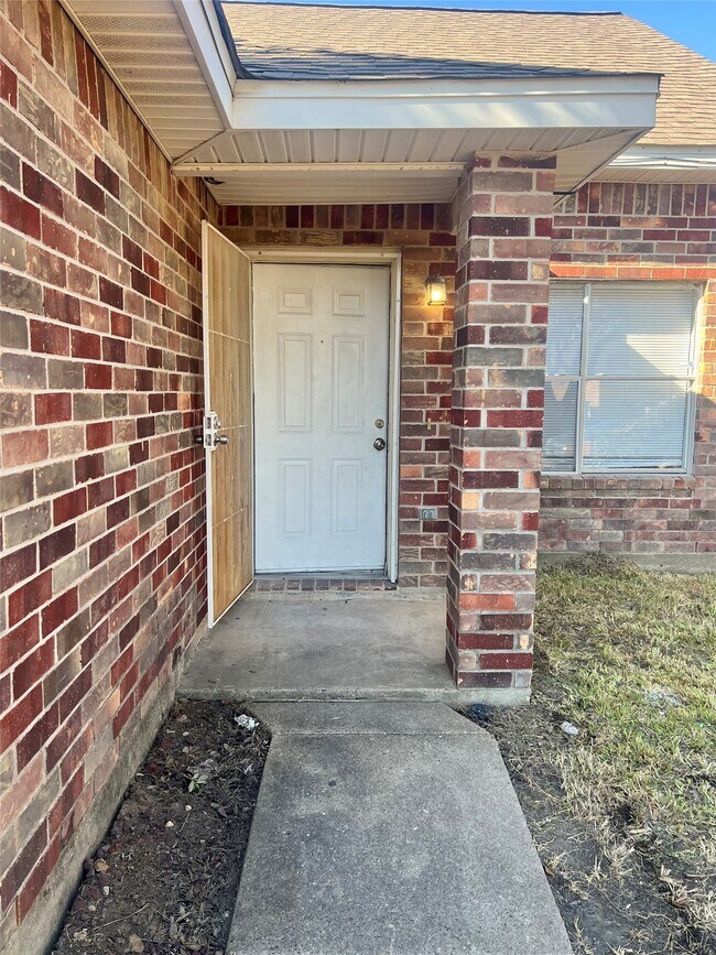 Photo - 7740 Ellis Dr