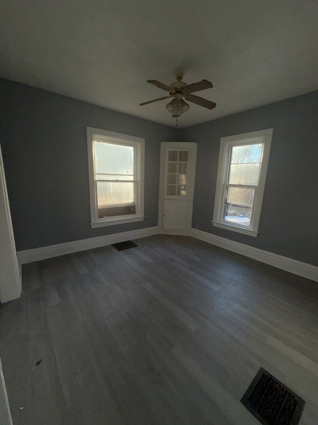 Photo - 440 Forest Ave