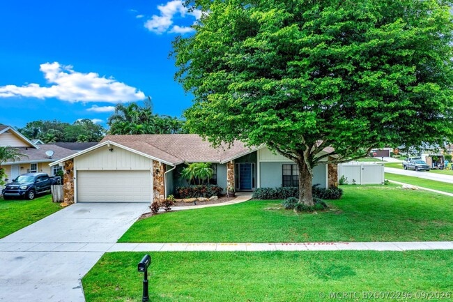 Photo - 574 Juniper Pl