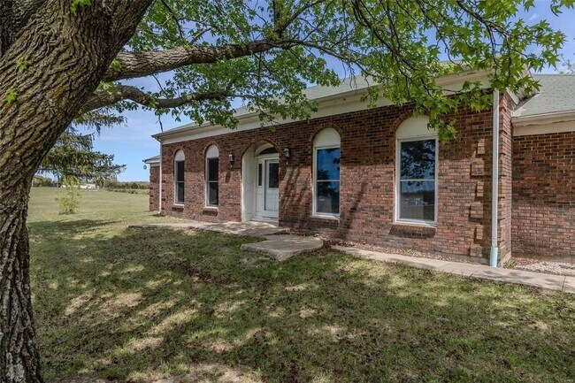 Photo - 3 Bedroom 2 Bathroom Home & 21 Acre Lot for rent.