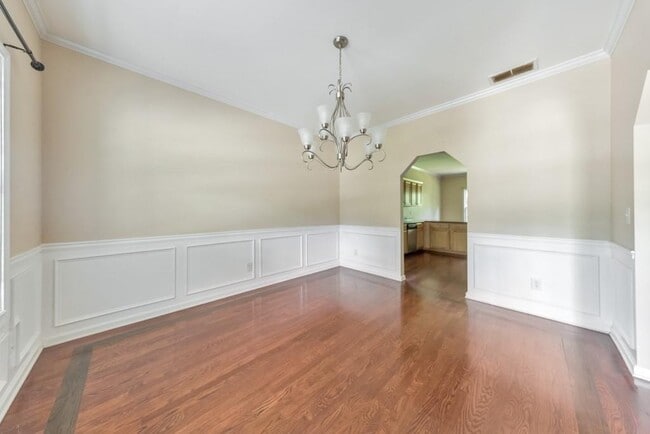 Photo - 1086 South Gordon Rd SW