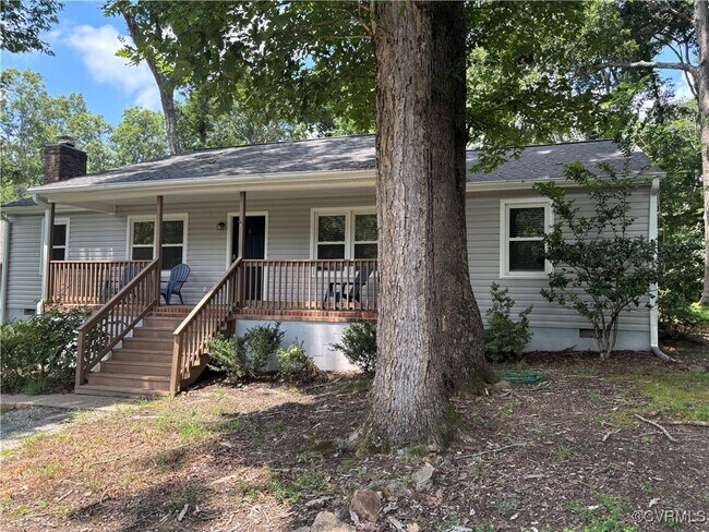 Photo - 3856 River Rd W