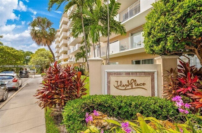 Building Photo - 1455 N Treasure Dr Unit 2O Rental