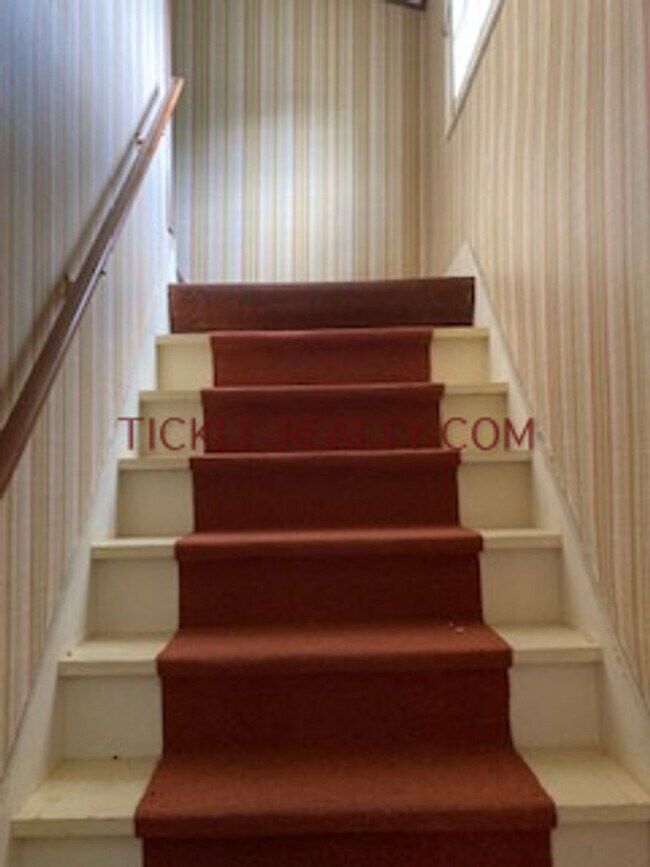 Photo - 3 Bed, 1.5 bath House in Laurelton Neighborhood