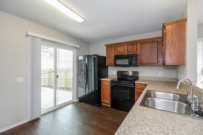 Photo - 216 High Pointe Ln