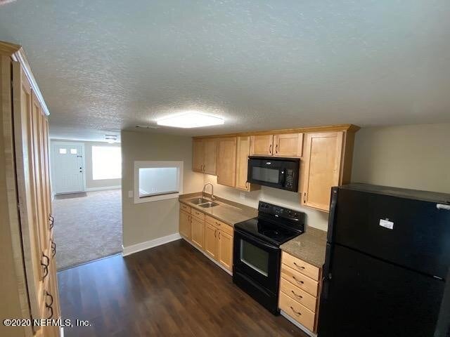 Photo - 2634 Gifford Ave