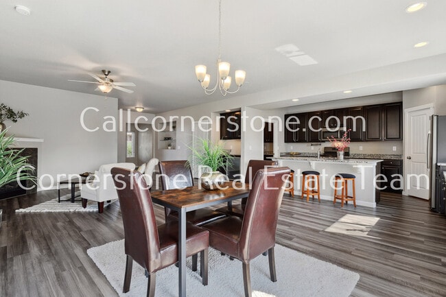 Photo - 1632 Derbyshire St