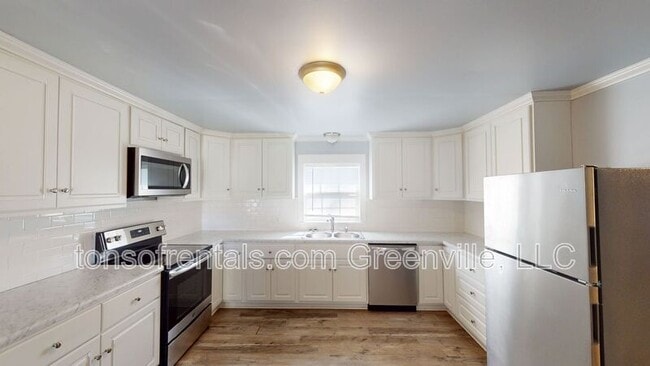 Photo - 111 Collins Ave