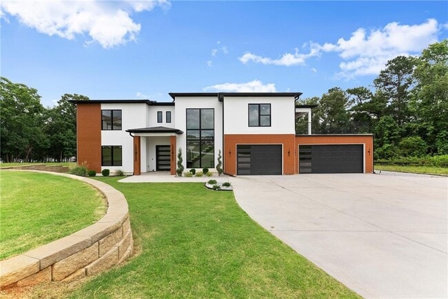 Photo - 151 S Pointe Dr