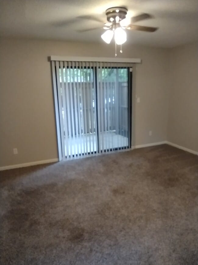 Photo - 1445 Riverwood Ct Unit 1445
