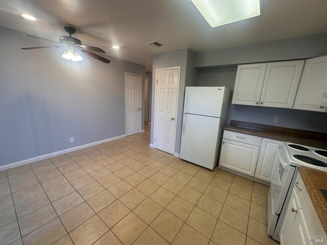Photo - 420 Marshall Rd