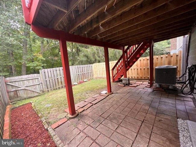 Photo - 5052 Harford Ln