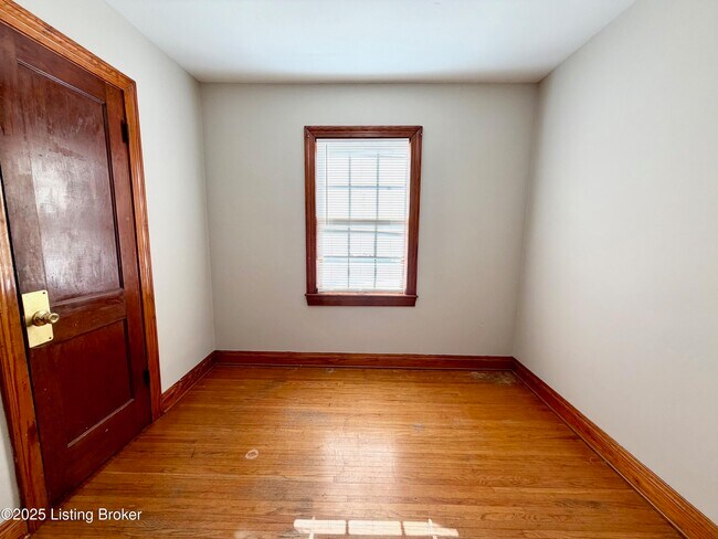 Photo - 1106 Oleanda Ave