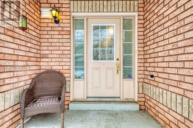 Photo - 1489 Heritage Way