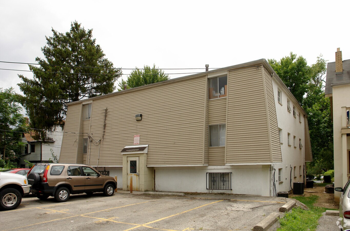 Photo - 94 E 18th Ave