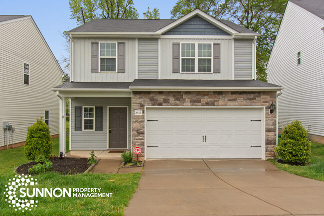 Building Photo - 3 Bed/2.5 Bath Home Close to Mountain Isla...