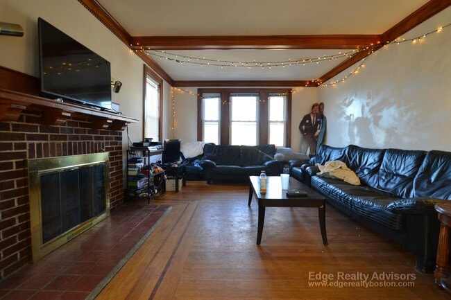 Photo - 126 Lake St