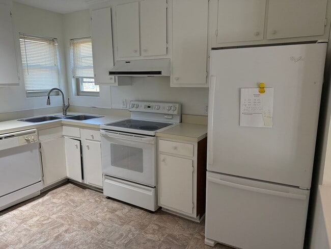 Photo - Adorable 2 Bedroom Off Alamance Church Road