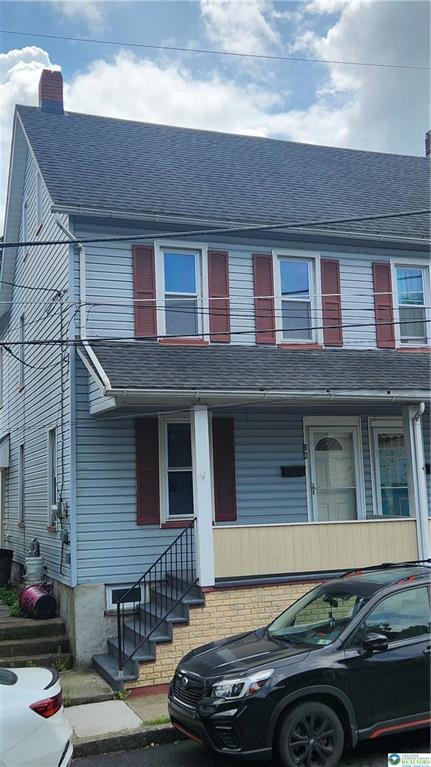 Photo - 28 E Walnut St House