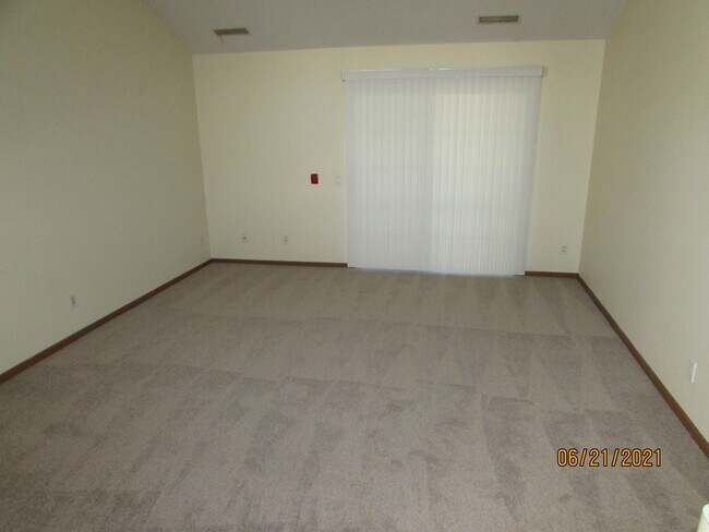 10 Woodridge Ct