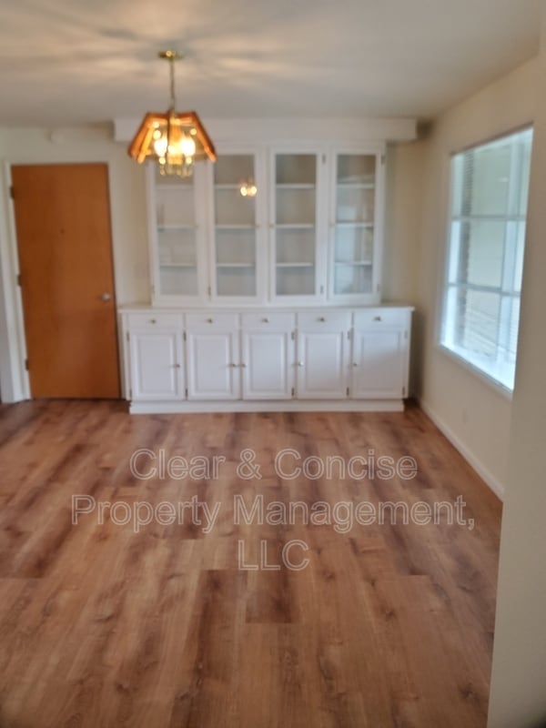 Photo - 265 Blackfoot Ave