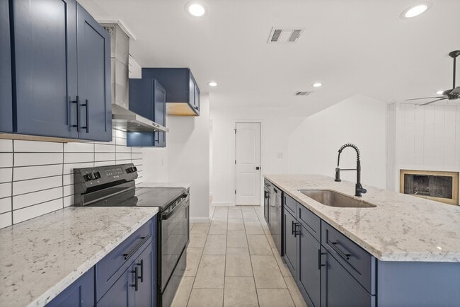 Photo - 4428 Stanford Ct