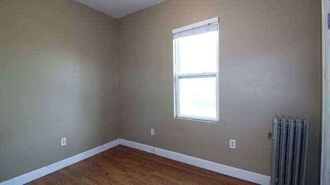 Photo - 46 Franklin St Unit 2