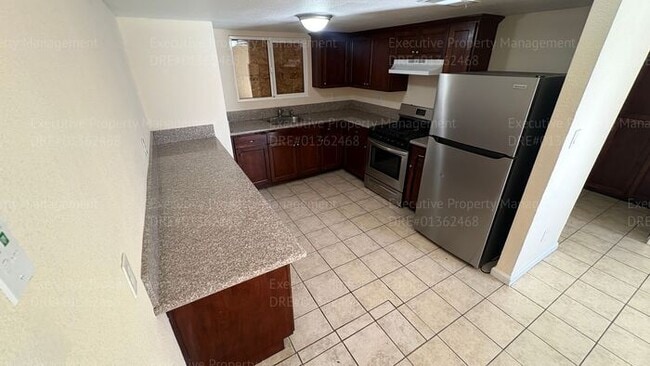 3 bedroom/ 1.5 bathroom townhome