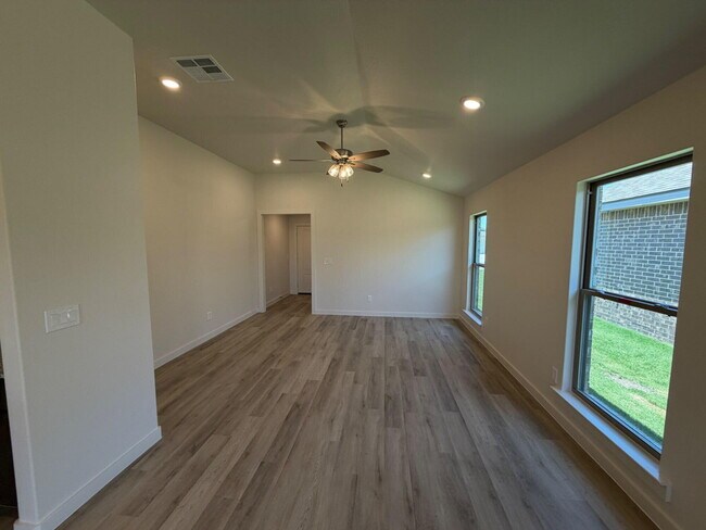 Photo - 1313 Saratoga Ave