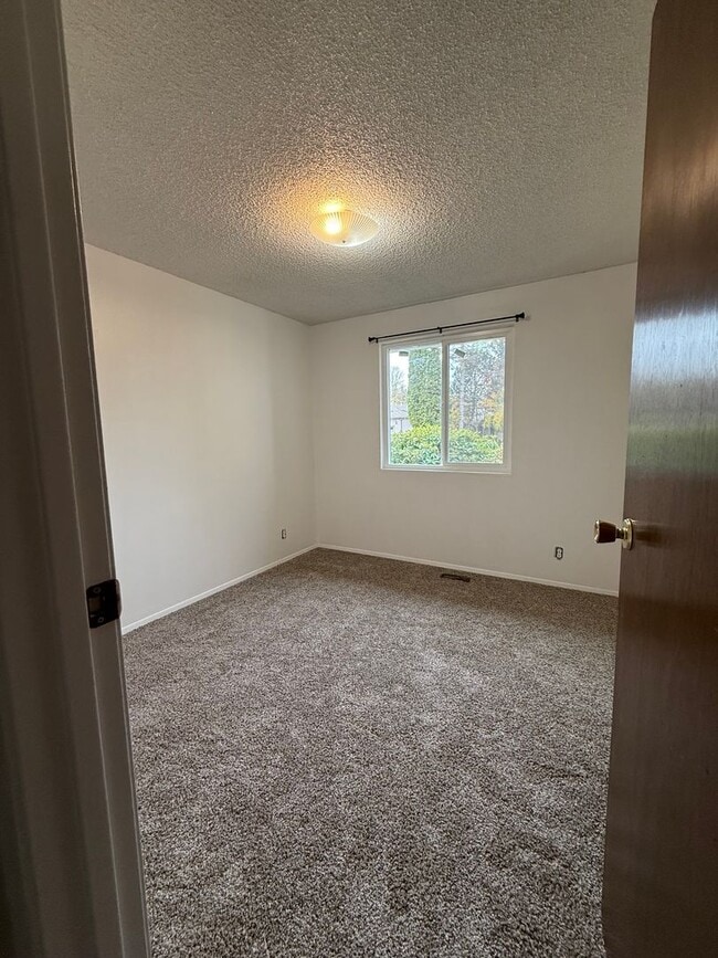 Photo - 3 Bedroom, 1 Bathroom House in Bellingham