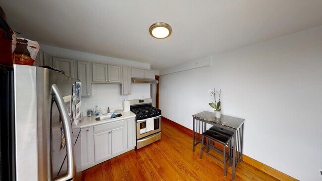 Photo - 200 Harris St Unidad 2