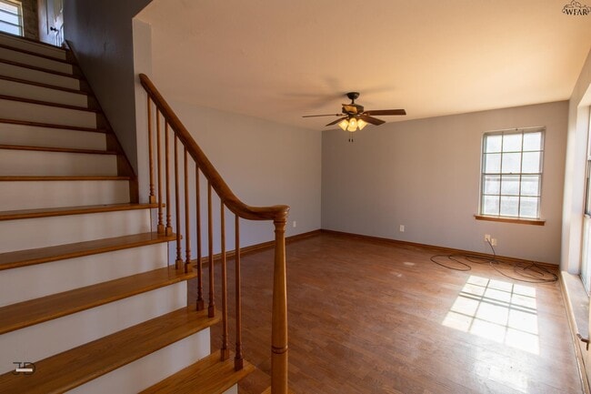 Photo - 4653 Balboa Dr