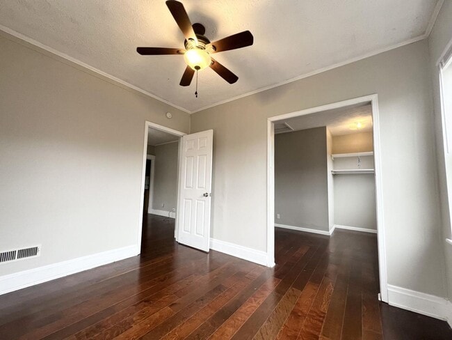 2861 Marshall Ave Unit 2