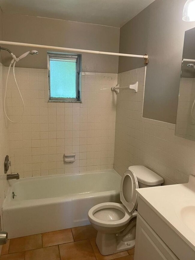 Photo - 702 N L St Unit 702 N L Street #13