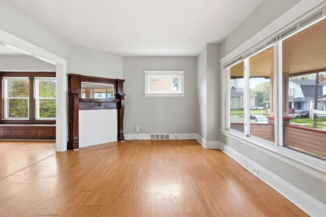 Photo - 479 E 126th St Unidad Lower
