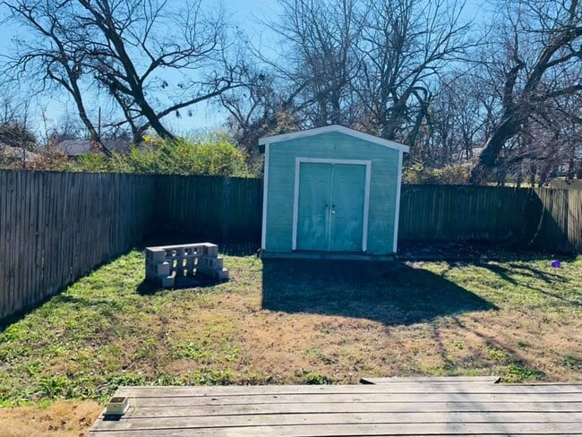 Photo - 2907 Dalton St