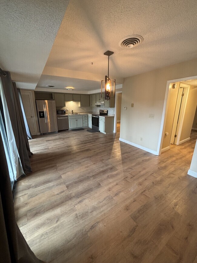 397 Raspberry Ln