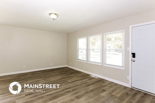 Photo - 4507 Thrush Dr