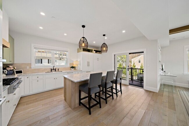 Photo - 144 Linden St Unit 2