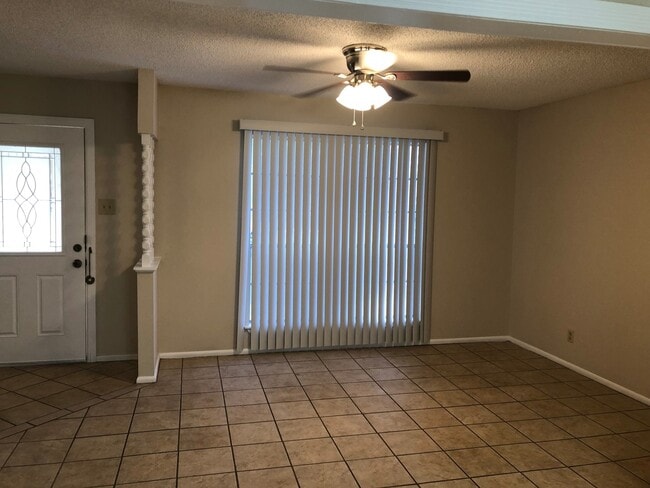 Photo - Schertz rental in quiet neighborhood