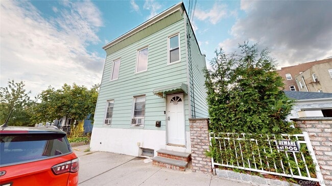 Building Photo - 24 5th St Unit 1