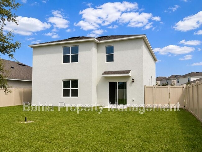 Photo - 869 Ambleside Dr