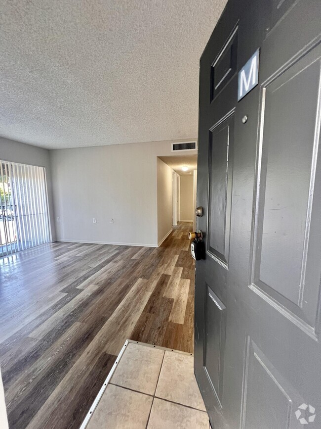 Building Photo - 1174 Lake Terry Dr Unit M Rental