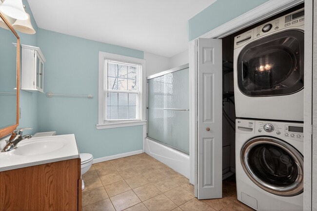 Photo - 8 E Marthart Ave Unit B