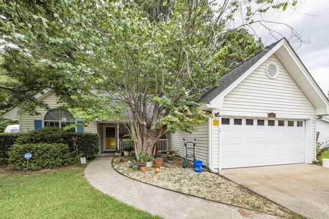 2 Bedroom 2 Bath Townhouse in Corey Woods ... - 2 Bedroom 2 Bath Townhouse in Corey Woods ...