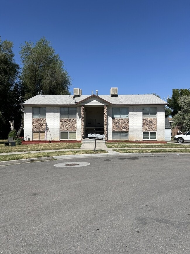 Photo - 8476 S Westridge St Casa