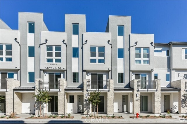 Building Photo - 1418 S Urbana St Rental