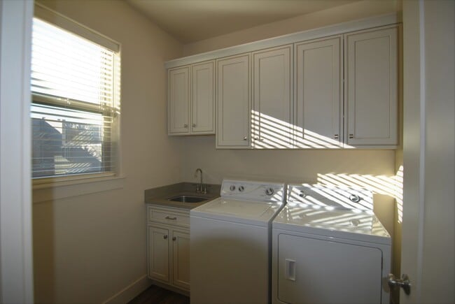 Photo - 1704/1706 Danny Boy Lane Duplex Unit #1704