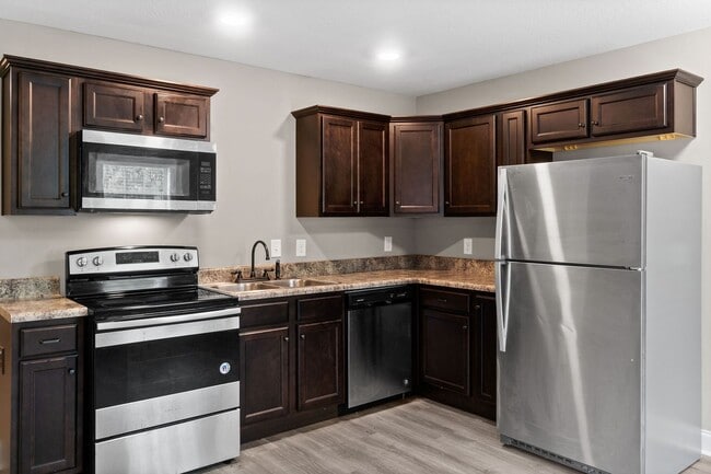 Photo - 1720 Manning Dr Unit 2