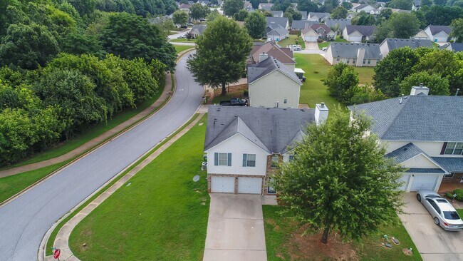 Photo - Impressive 4 bed, 2.5 bath Home.